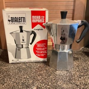 Bialetti Casa Italia Moka Express stovetop espresso maker